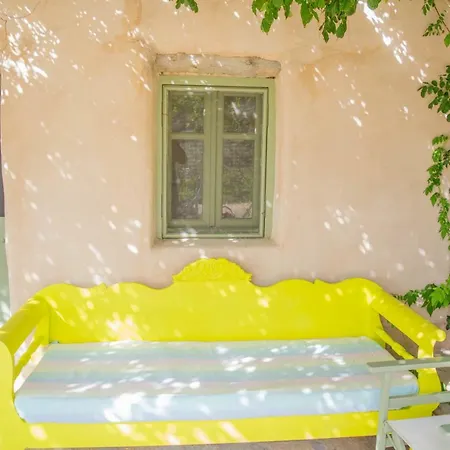 Perivoli House